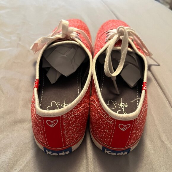 💥Final Sale 💥Taylor Swift Keds Red Shoes Size 8.5 - Picture 3 of 7
